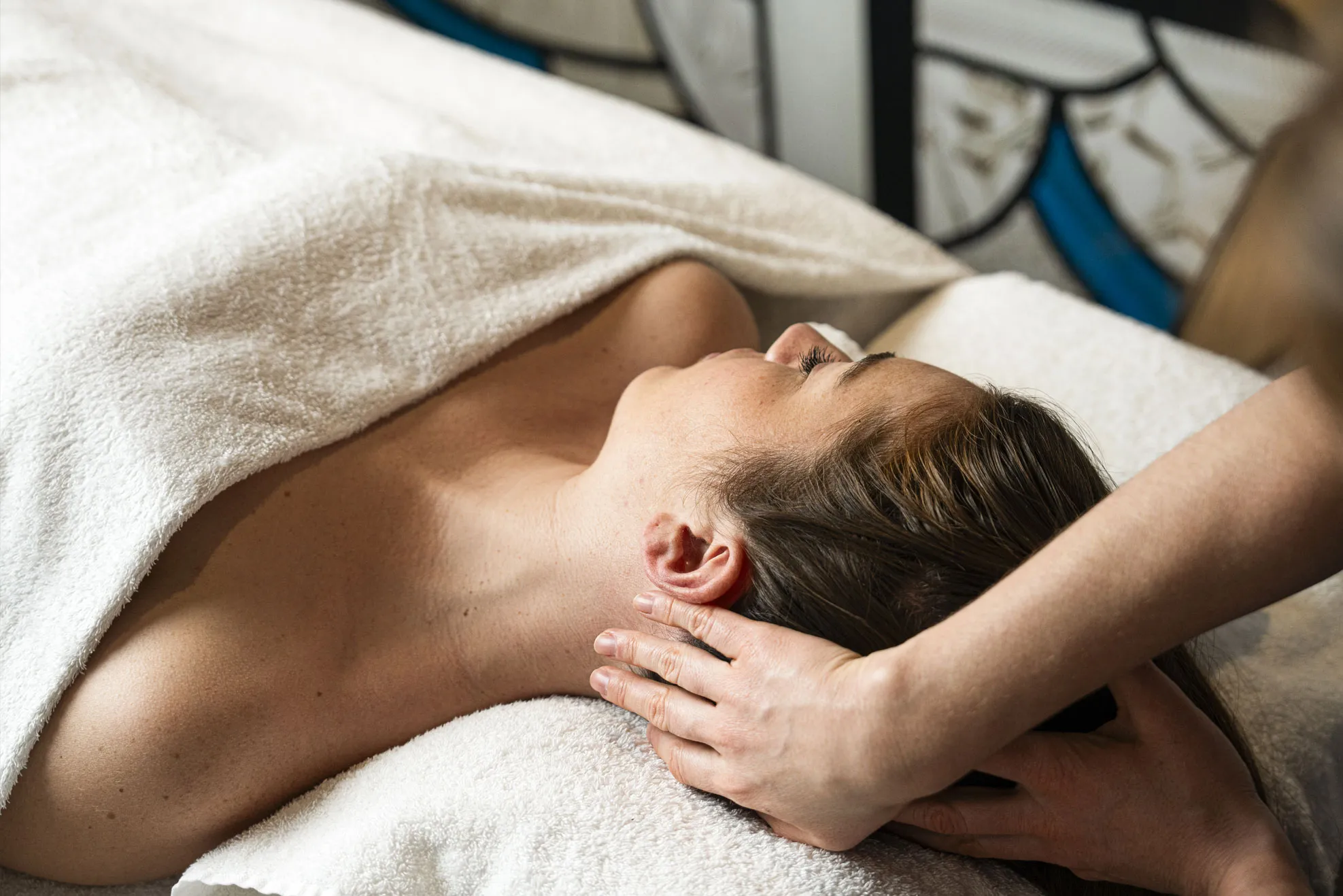 Massage “Au-delà de l’eau” – Soin Signature – Solo - Photo 1