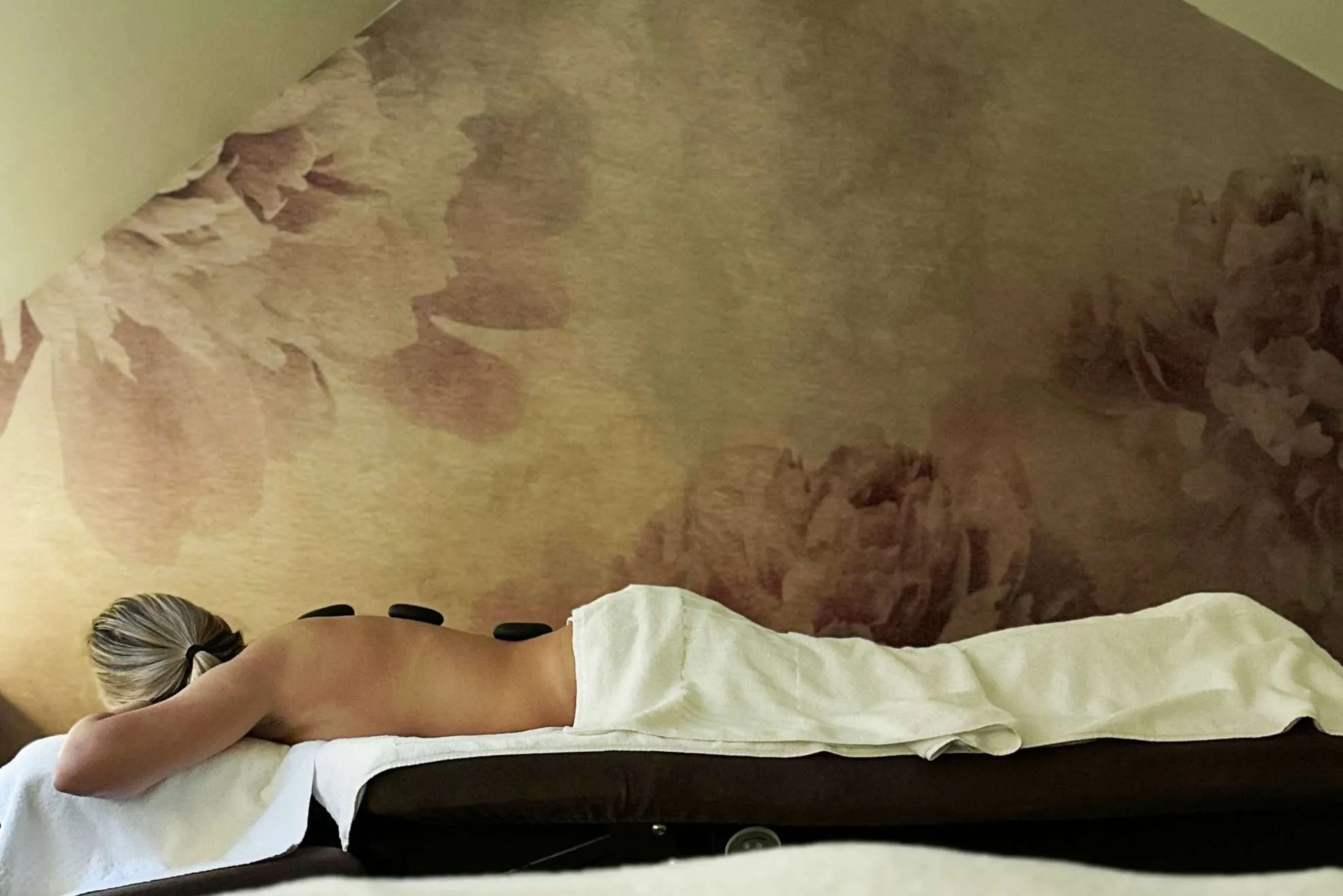Soin au choix Cinq Mondes ou Algotherm & Accès Spa – 1h | Du vendredi au dimanche - Photo 1